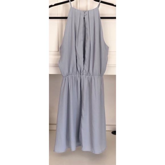 Spring time Pleated Dress - Picture 2 of 3